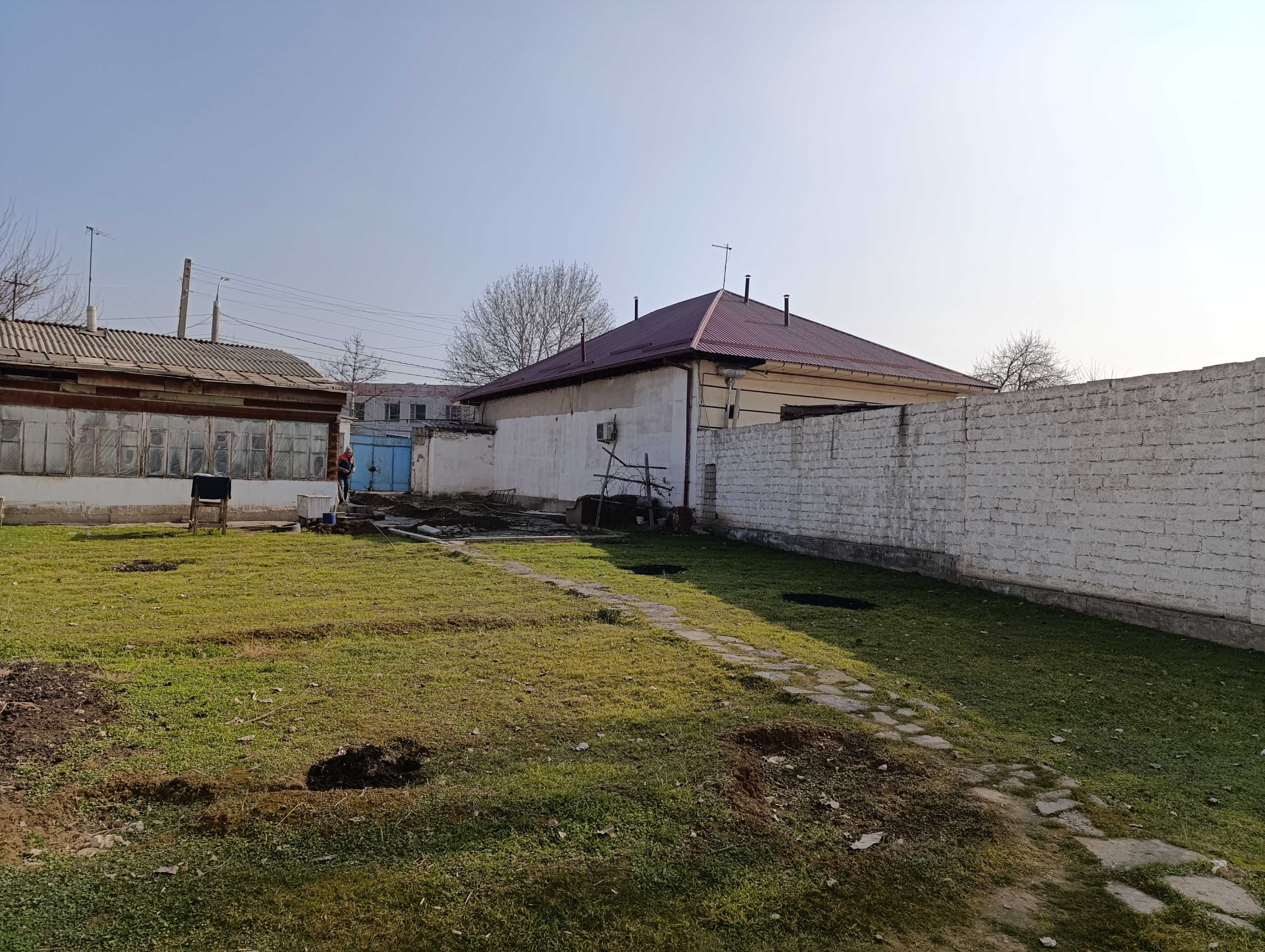 Продается участок с домом. Уйсозлар. 30000