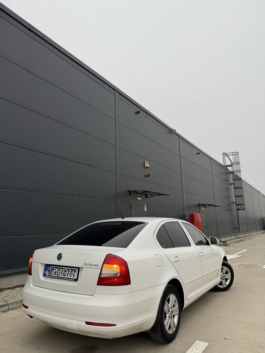 Skoda Octavia / 2013 / 1.6diesel / Alb Perlat / Propietar !