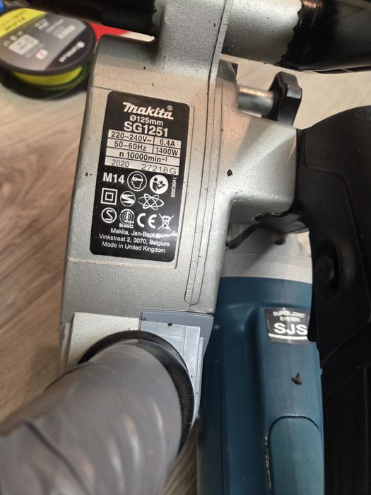 Masina de canelat Makita SG1251 , slituit