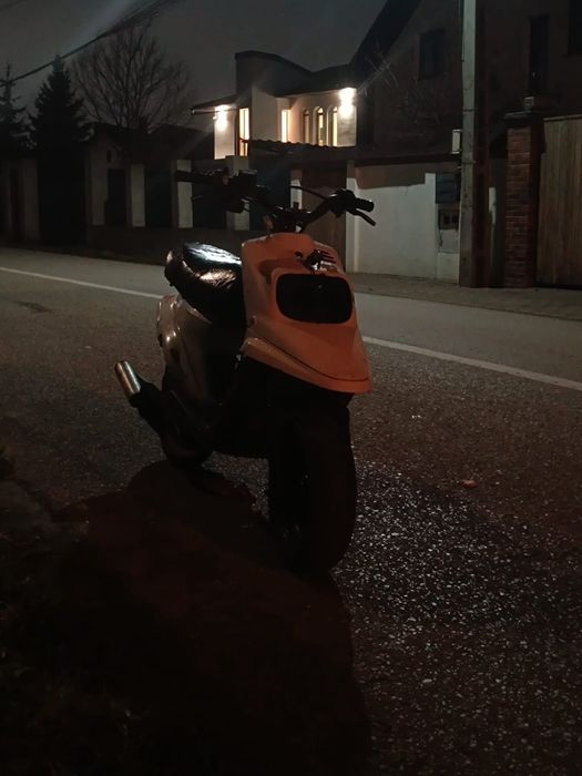 Vând Yamaha booster 80cc 2t