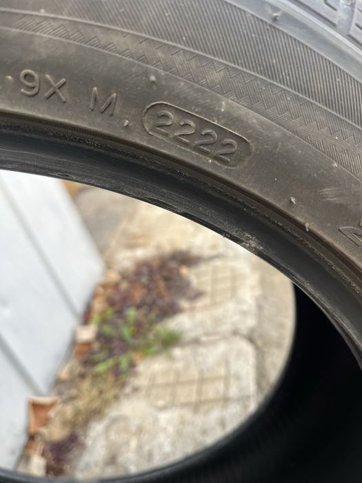 225/45/17  гуми МОМО