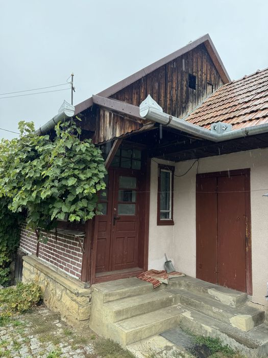 Vand casa in sat Sancraiu
