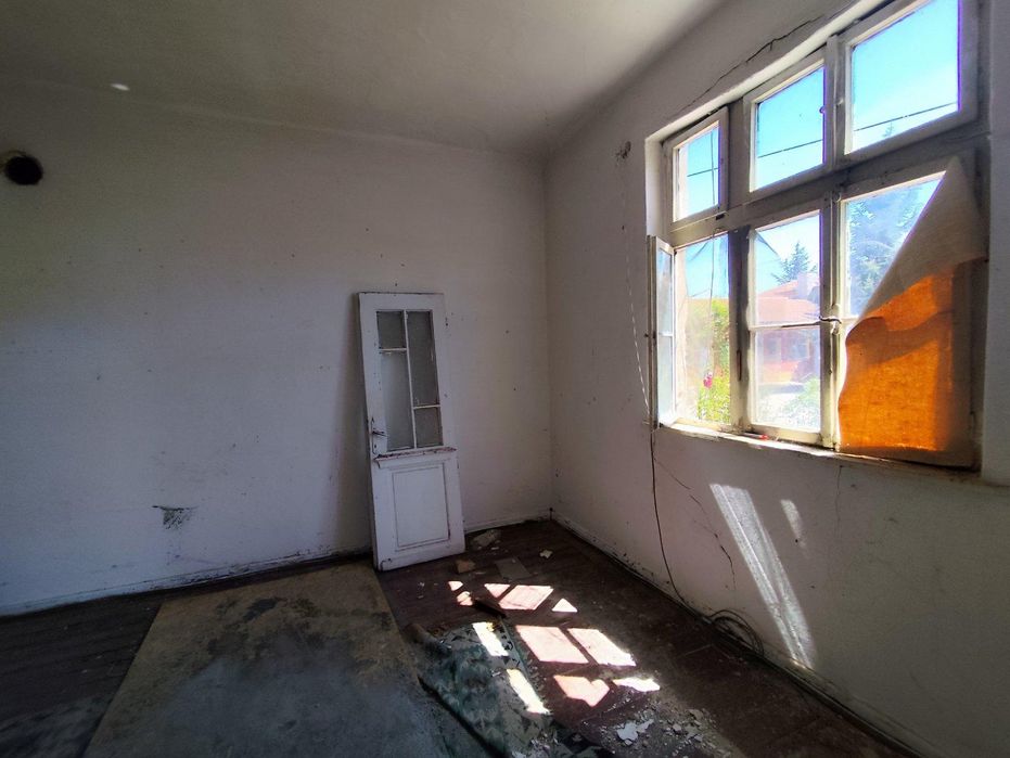 Продава се Двустаен апартамент в Камено - 80 кв.м за 583 €/кв.м - Снимка #2