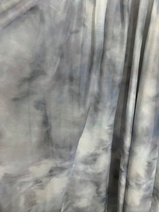 Б/У платья, использованы 1 раз , каждая по 26.000 покупала