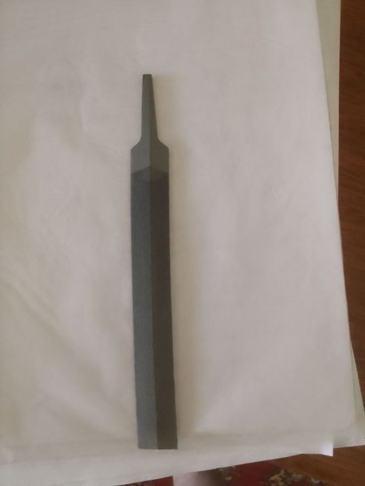 Металл учун файл (напильник) — янги ҳолатда