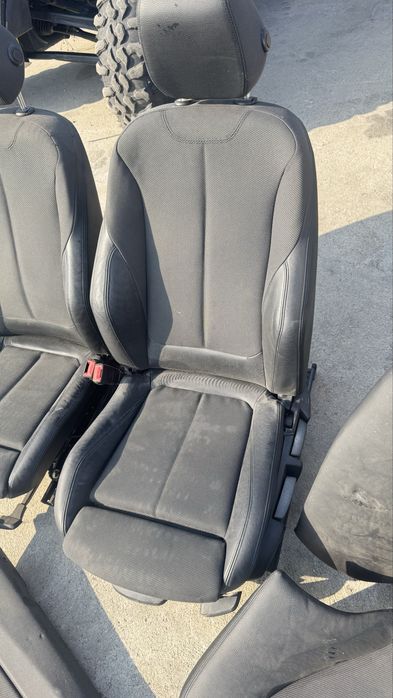 BMW F30 кожен салон