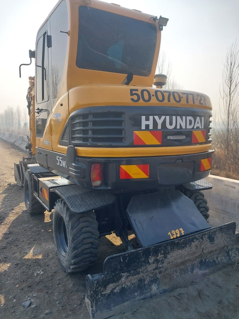 Xyundai ekskavator 2009 yil