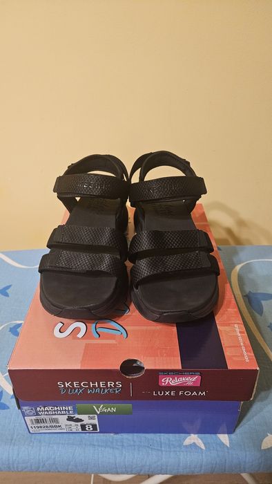 Sandale negre Skechers