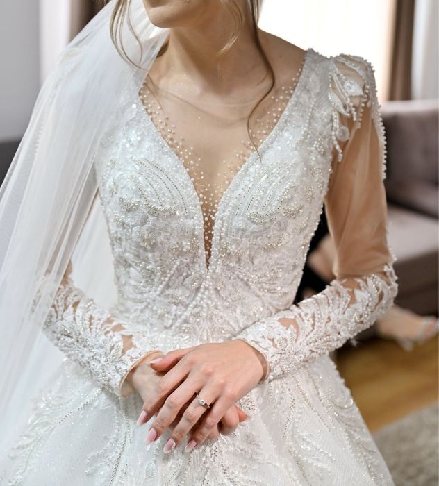 Vând rochie de mireasa tip prințesă