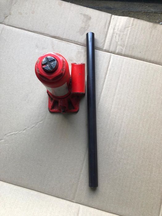 Домкрат на 3 т гидравлический