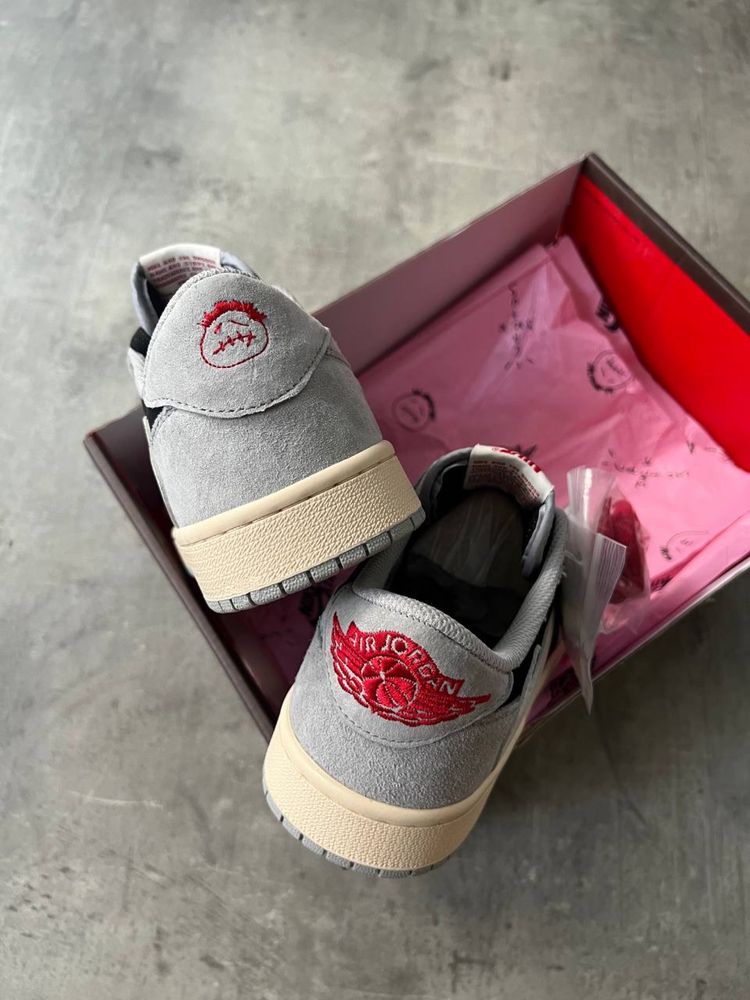 Отново Air Jordan 1  Low Travis Scott Grey  40-45