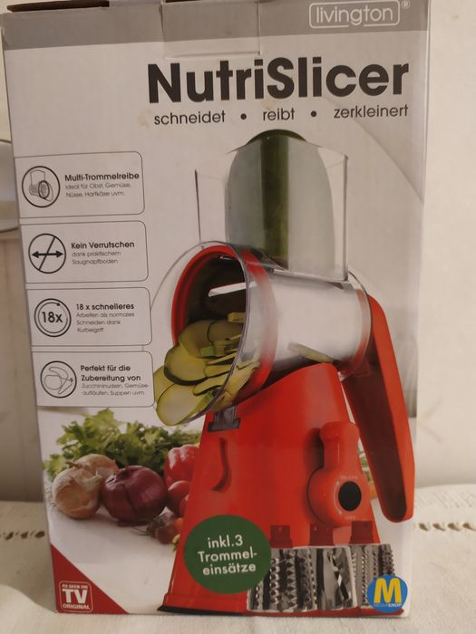 Nutrislicer marca Livington, pentru tăiat legume