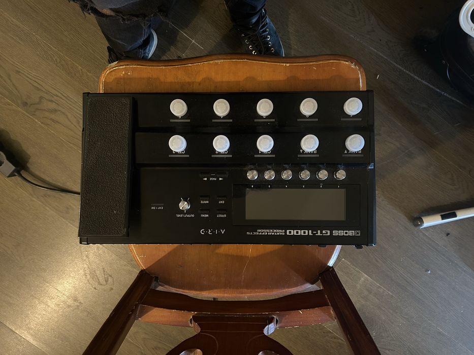 BOSS GT-1000 + Gretsch Electromatic Jet FT