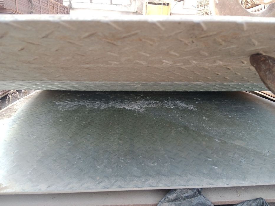 Сталной лист рефлени оцинкованый 6мм