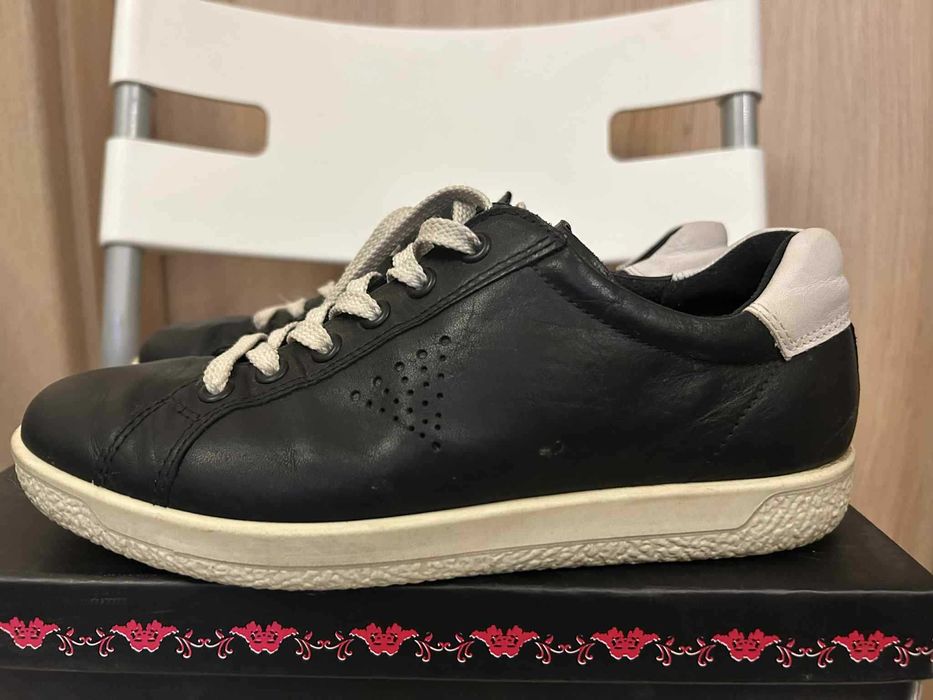 Черни кецове Ecco