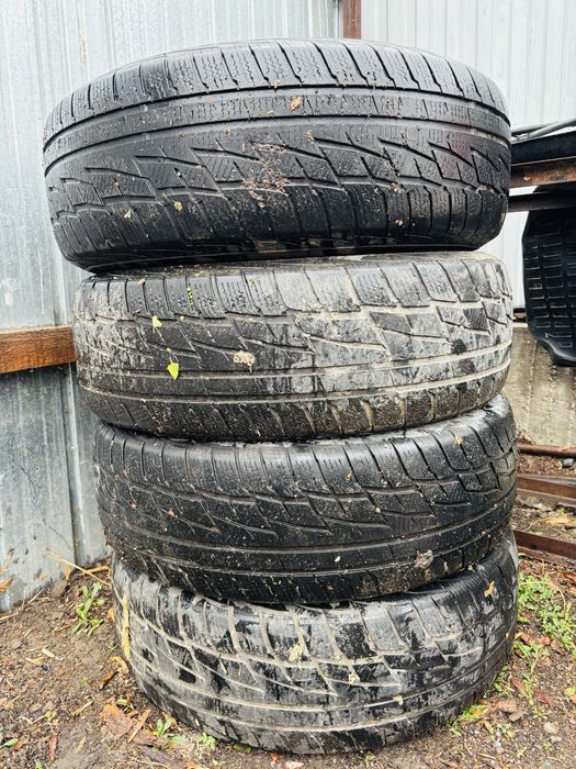 Зимние шины  в хорошем состаяни