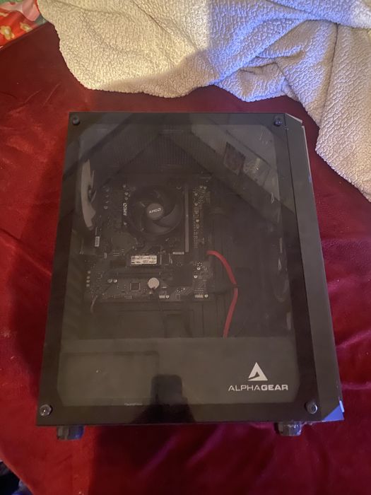 Pc medium gaming Ryzen 5 5600g placa video integrata