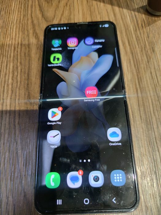 Samsung z flip4 256 gb