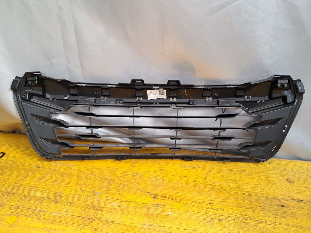 Грил решетка Isuzu  D-Max 3 2020г