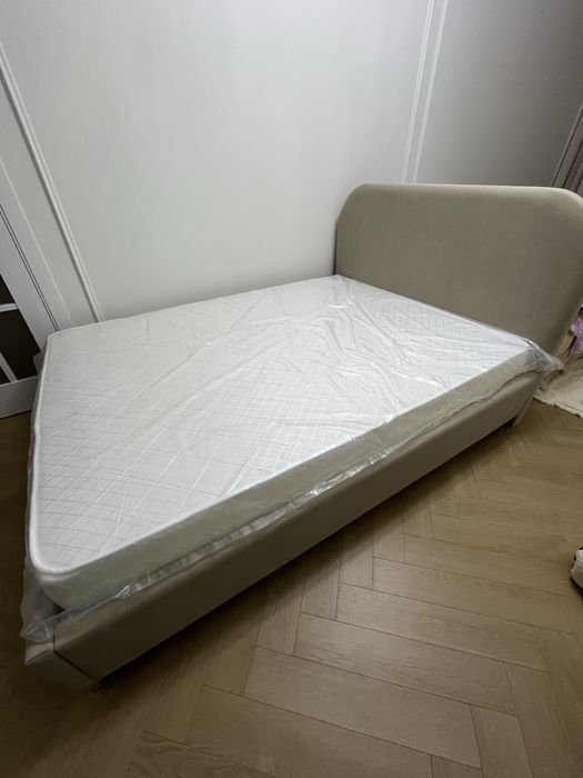 Кровать лыухспальная