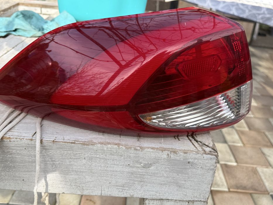 Stop aripa stanga Hyundai Tucson 2016 (bec)