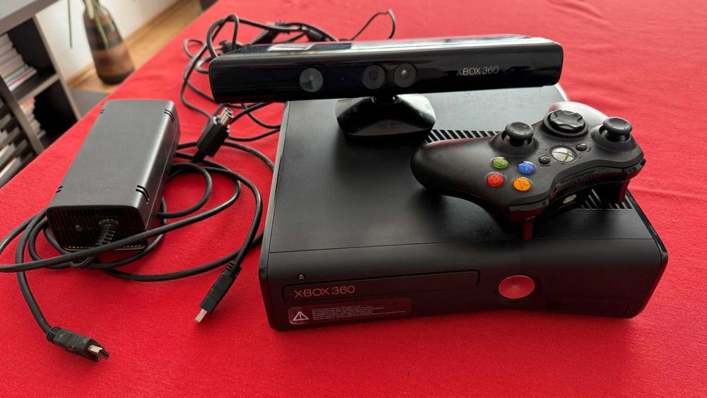 Consola XBOX 360 + Kinect