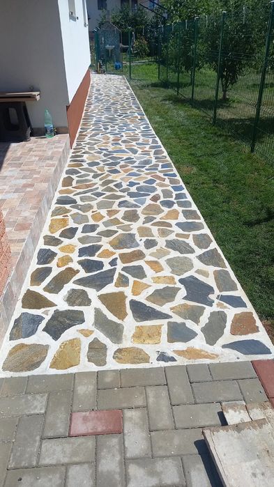 Piatra naturala de munte și Gazon rulou natural