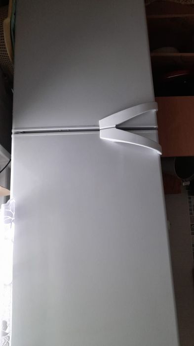 Холодильник б/у в отличном состоянии