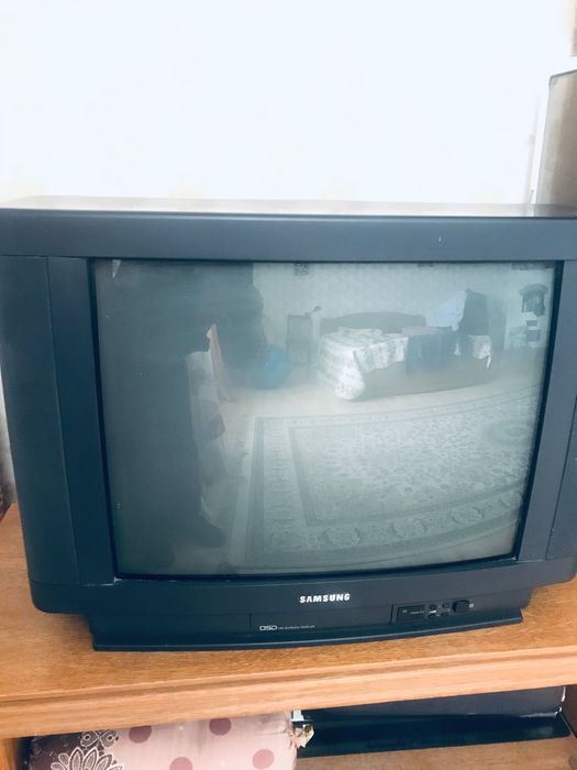 Продам телевизор за 10 тысяч
