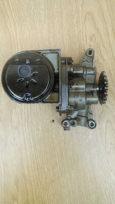 Маслена помпа пежо 206 1.4 75к.с