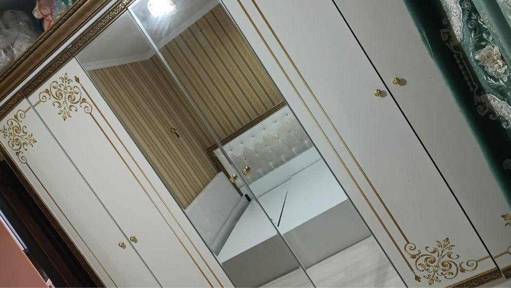 Продам шкаф 6-дверный