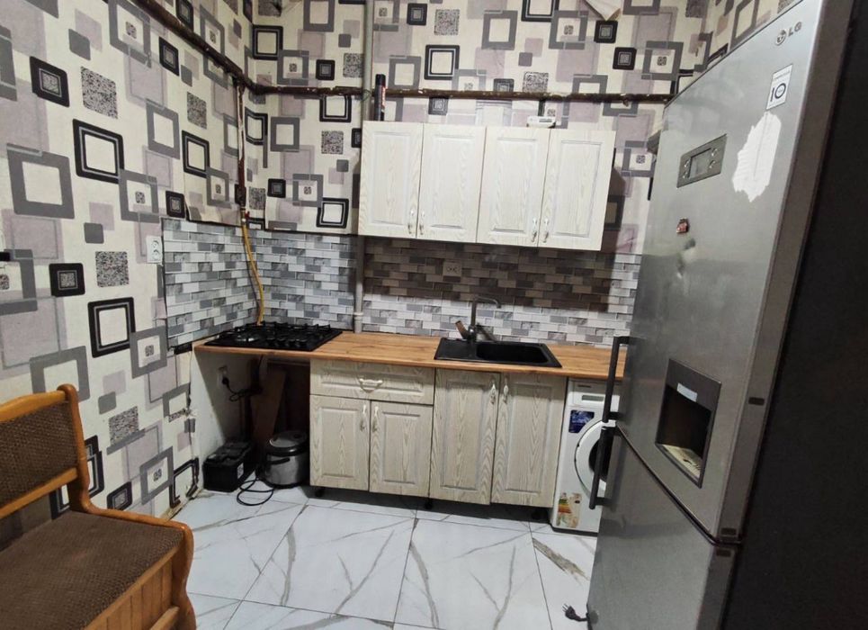 Сдам квартиру на Мирабадский Районе Електроапарат