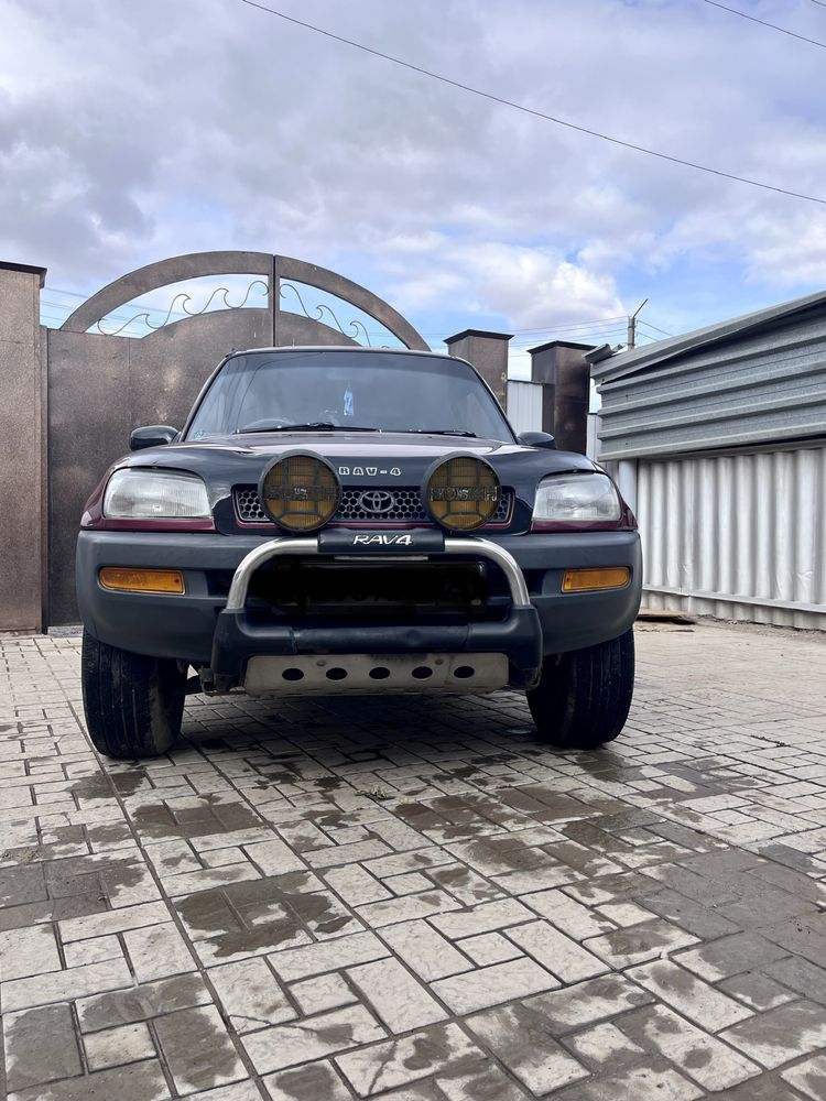 Тайота Rav4