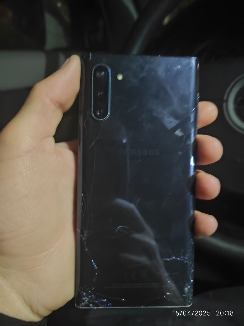 Samsung note 10ishlatilgan aybi ekran singan dakument karobka yuq