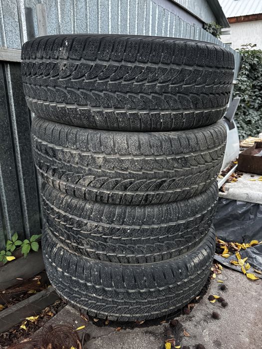 зимние шины NOKIAN 265/70/17