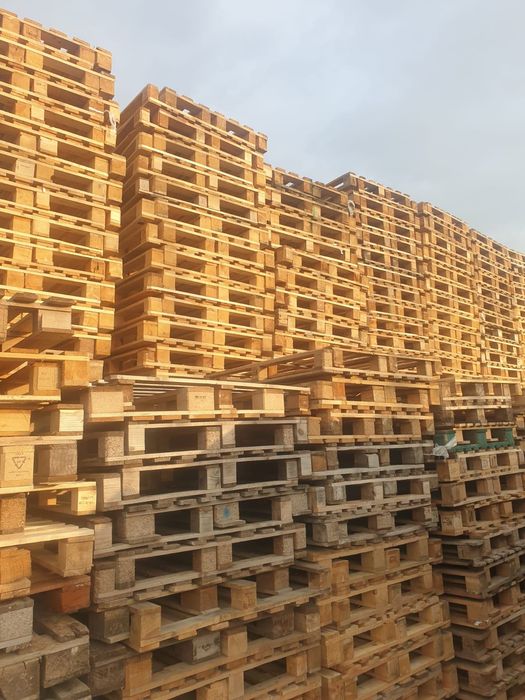 Vând paleti euro și NON euro