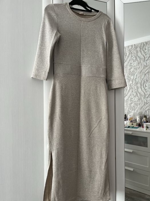 Продам платья