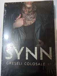 SYNN greseli colosale