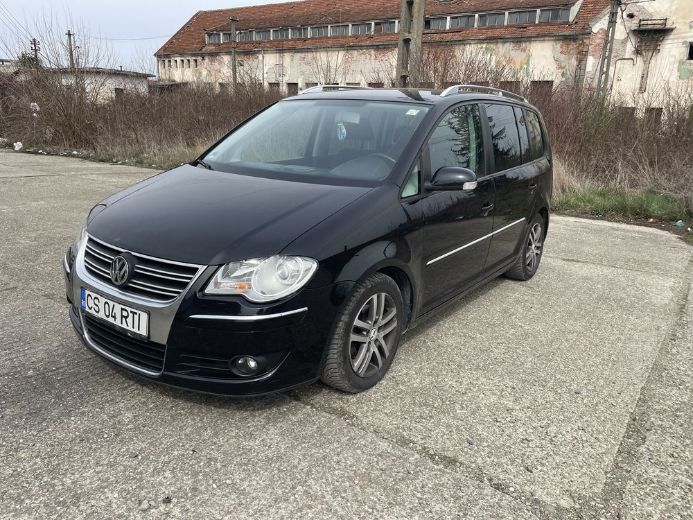 Vand vw touran 1,4 tsi 140cp( benzina)