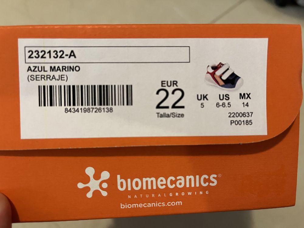 Детски обувки Biomecanics 22 размер