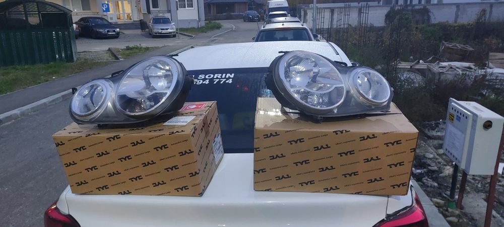 Faruri vw polo dreapta stanga