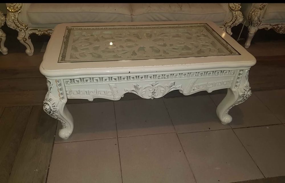 Vand mobilă in stare foarte bună