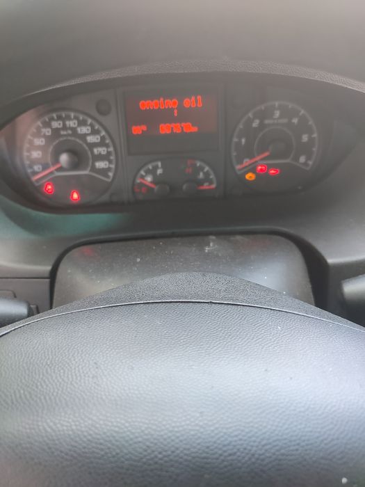 De vânzare Peugeot boxer 2,2 anul 2015