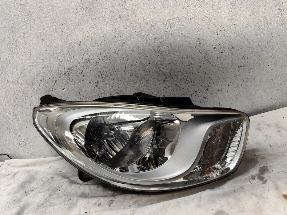 Оригинален фар Хюндай И10  Hyundai I10 2010