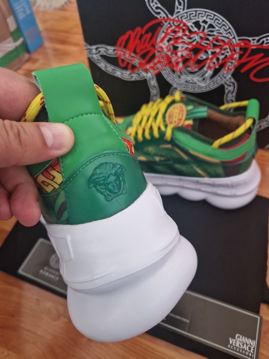 Adidași Versace Chain Reaction