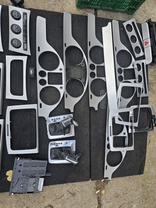 Trimuri bord  VW passat b6 plastic sau metalice ac sau clima