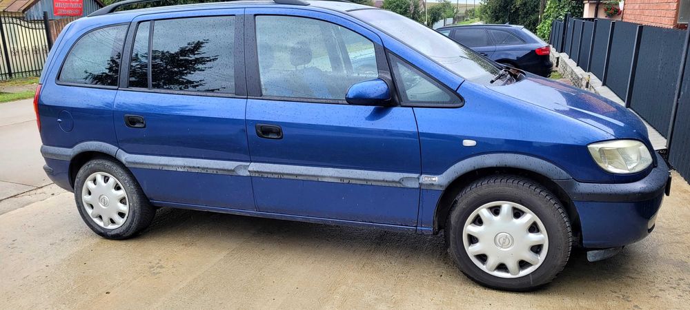 Vând Opel Zafira 2002 , euro4 .