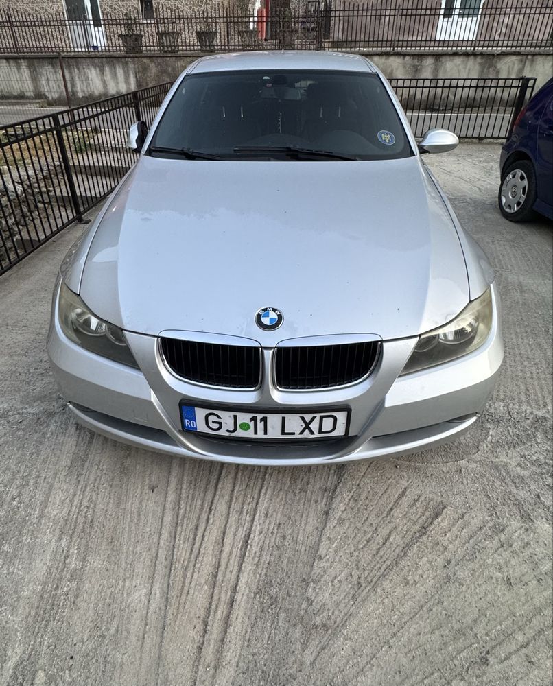BMW 320d an 2005, 2700 euro negociabil