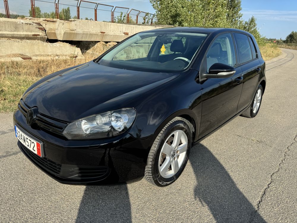 Продавам голф 6 1.6 105кс