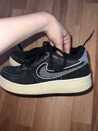 Adidadi nike air force 1